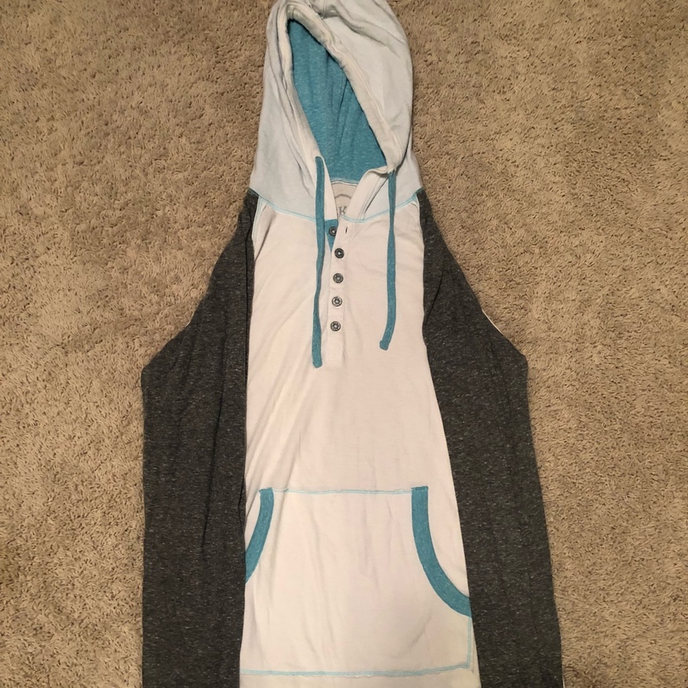 Buckle hooded mens shirt